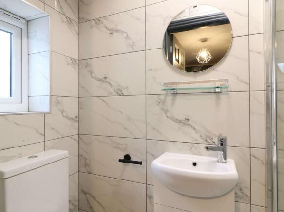 55 Stanway Room 4 3.JPG