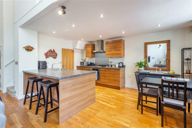 Kitchen-1 12.jpg