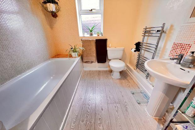 G/F Bathroom/w.c.