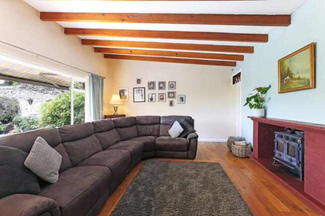 4 bed Detached for sale Image 11