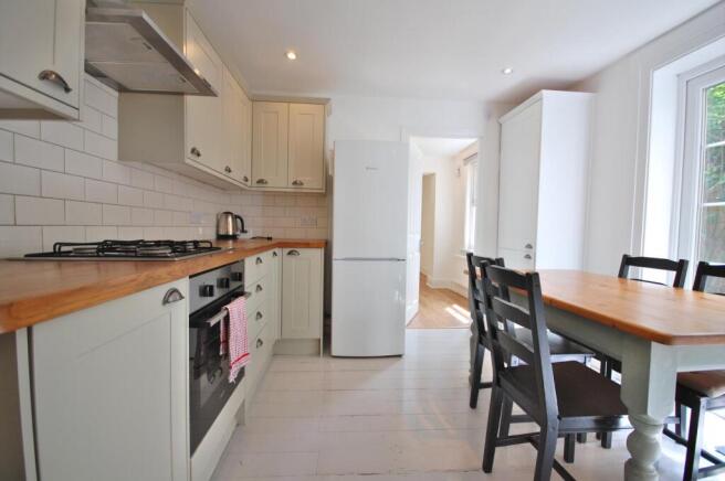 Large Double bedroom flat