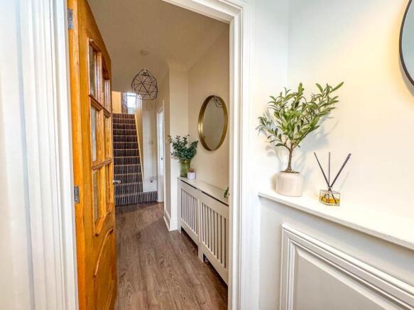 18 Victoria Avenue, Douglas (32).jpg