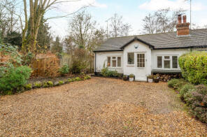 12 Shen Cottage, St Johns Lye, St Johns, Woking GU21 7SW