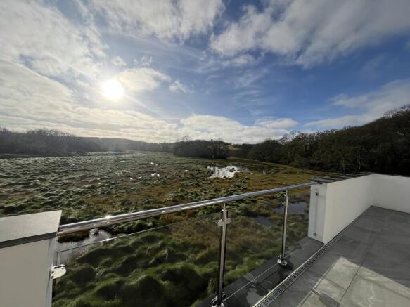 Top balcony 2