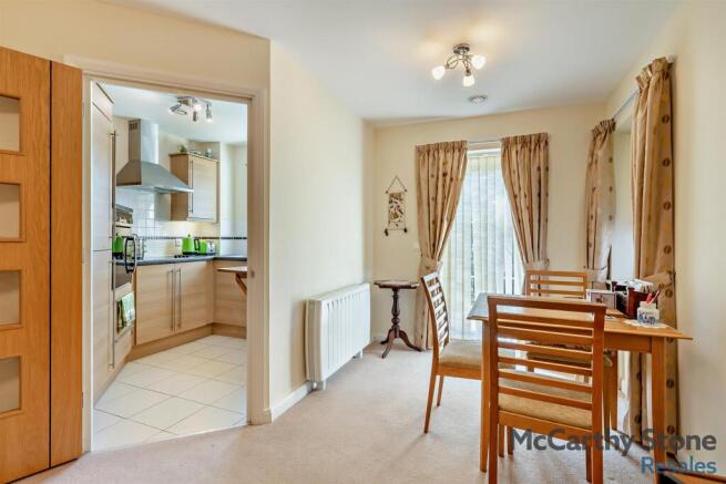 1 bed Apartment for sale Image 4