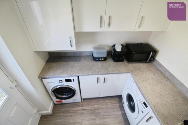 4 bed Detached for sale Image 7