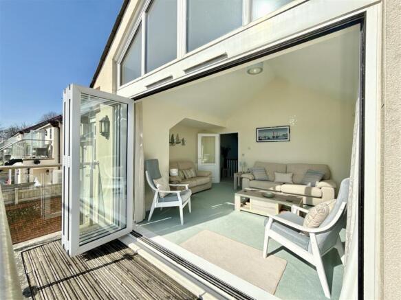 Rear Sea View Balcony.JPG