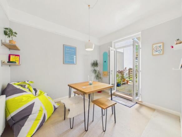 3 bed Terraced for sale Image 5