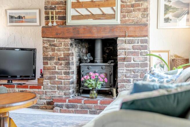 3 bed House for sale Image 5