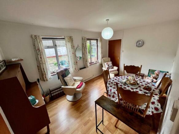 dining room.jpg