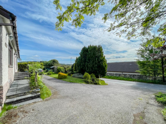 Driveway & Parking
