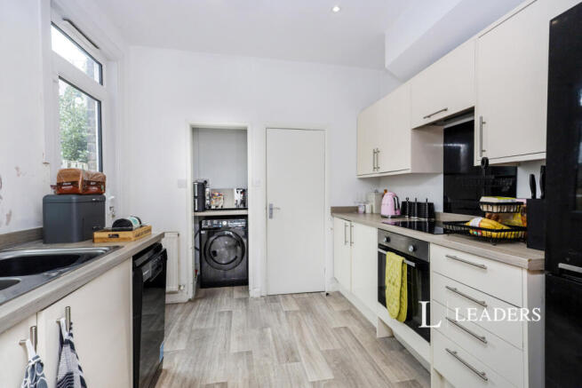 Kitchen V1