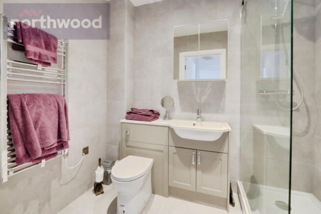2 bed Flat for sale Image 7