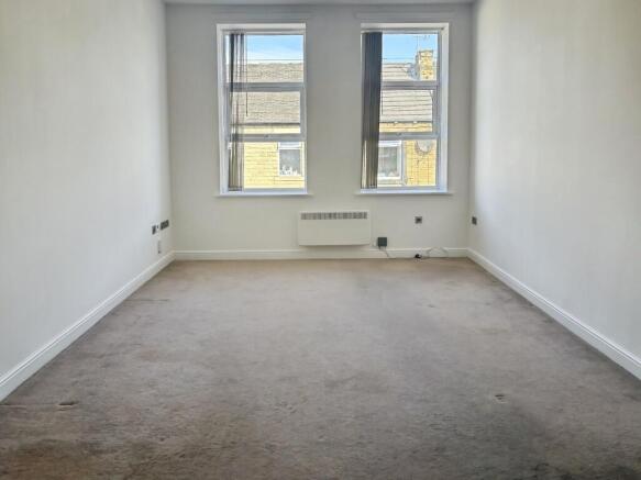 1 bed Flat for sale Image 4