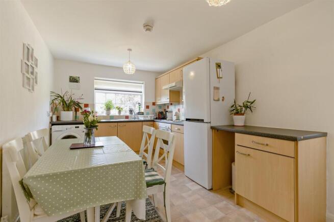 3 bed Detached Bungalow for sale Image 5