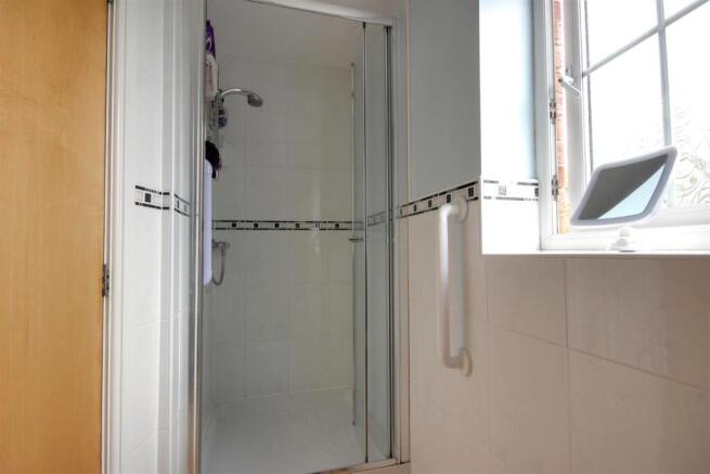 3 bed Town House for sale Image 10