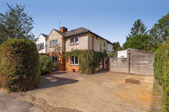 10 Gorse Road, Woodford Halse-1.jpg