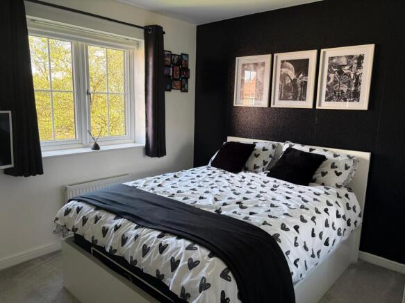 4 bed Detached for sale Image 10