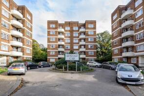 12, Gunnersbury Court, Bollo Lane, London W3 8JL