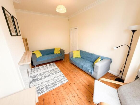 4 bed Terraced for sale Image 10