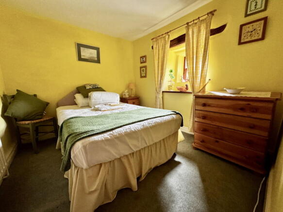 3 bed Detached for sale Image 8