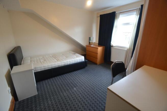 7 bed Terraced to rent Image 11