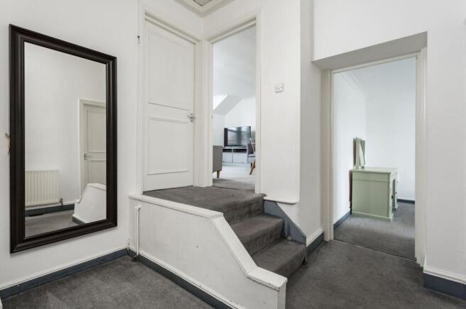 2 bed Flat for sale Image 12