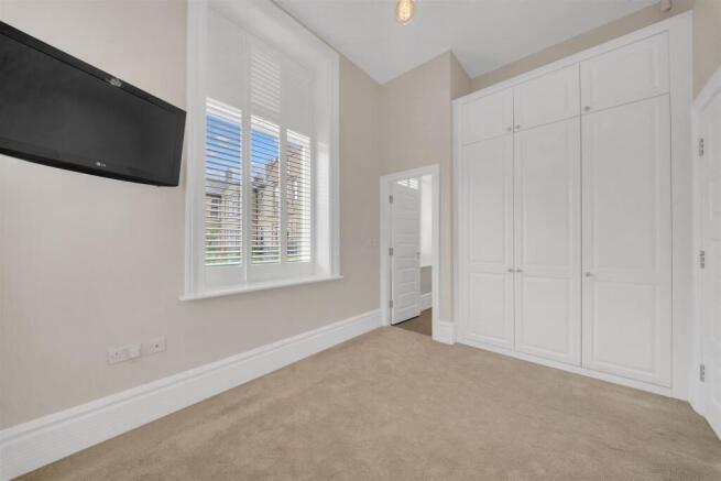 2 bed Apartment for sale Image 8