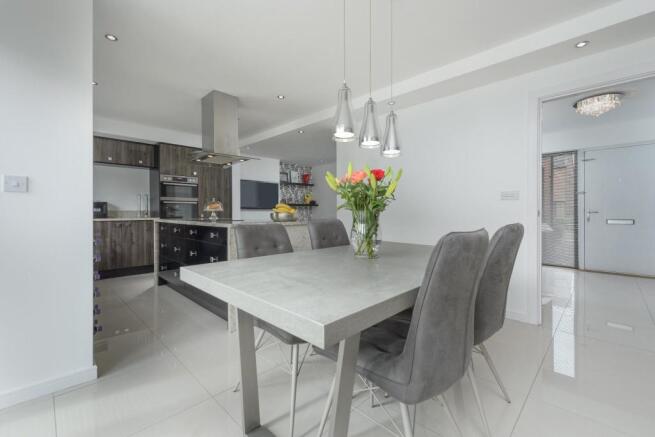 Kitchen Diner-3.jpg