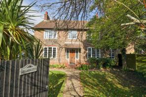 Brambletye, Gloucester Road, Burgess Hill RH15 8QD
