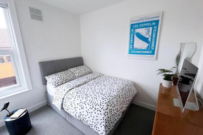 Back Double Bedroom.jpg