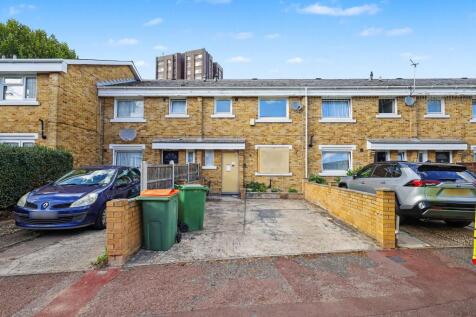 92 William Morley Close, London E6 1QZ