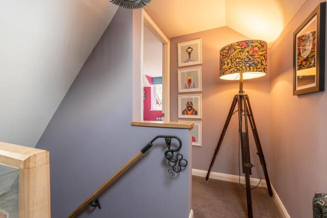 FIRST FLOOR LANDING