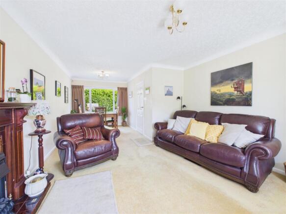 3 bed Detached for sale Image 4