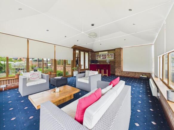 3 bed Detached for sale Image 12