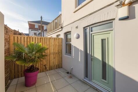 24 Queen Anne Terrace, Plymouth