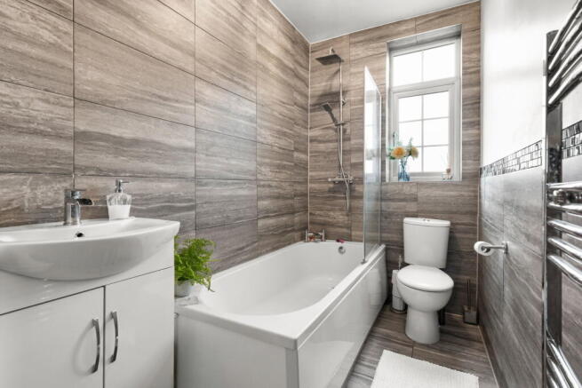 3 bed Terraced for sale Image 11