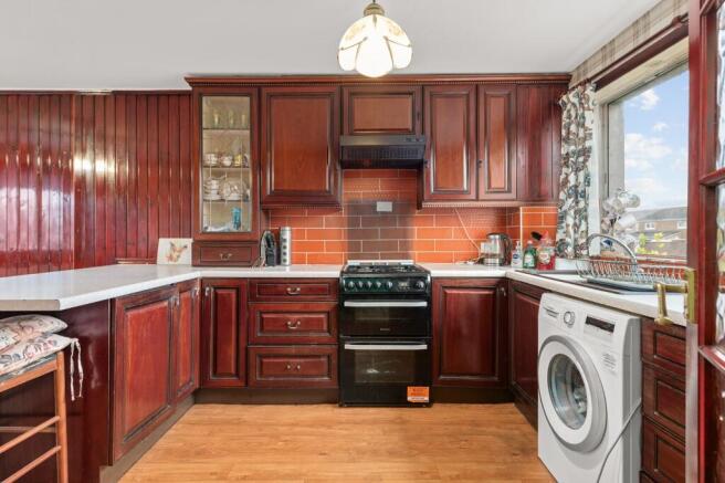 Muirfield Way, Deans, Livingston photo 2