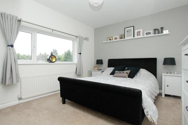 23 Stirling Way-3.jp