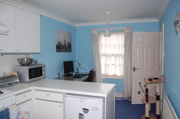 Photo 6