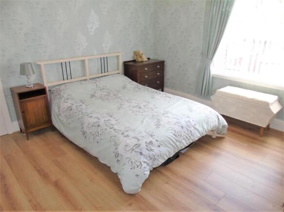 Bed1a.JPG