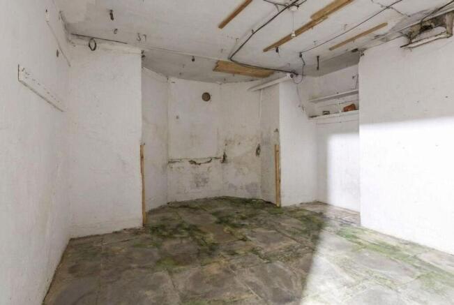 4 bed Character Property for sale Image 12