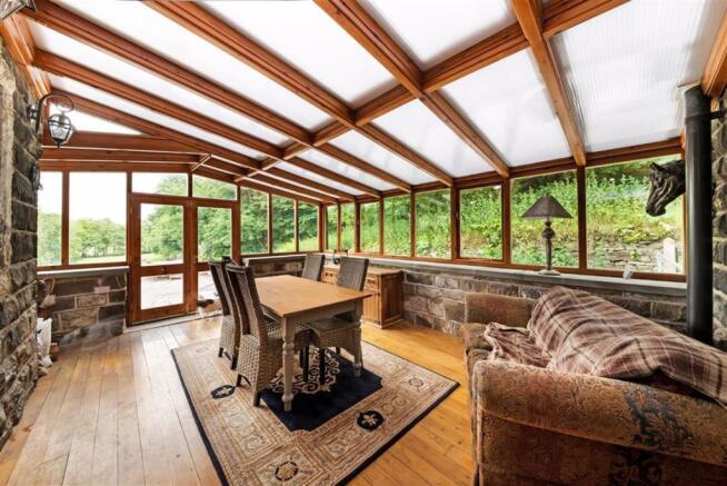 GARDEN ROOM