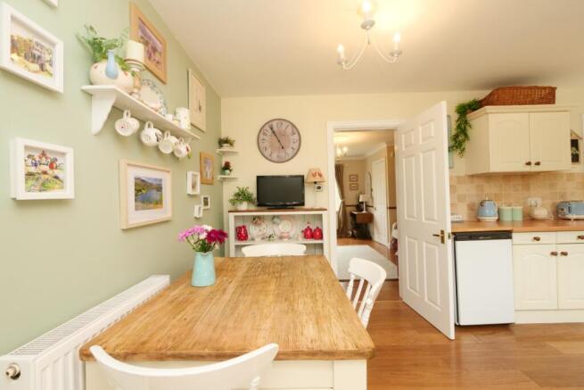 3 bed Detached for sale Image 6