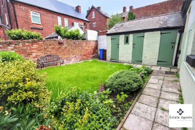 4 bed Semi-Detached for sale Image 5