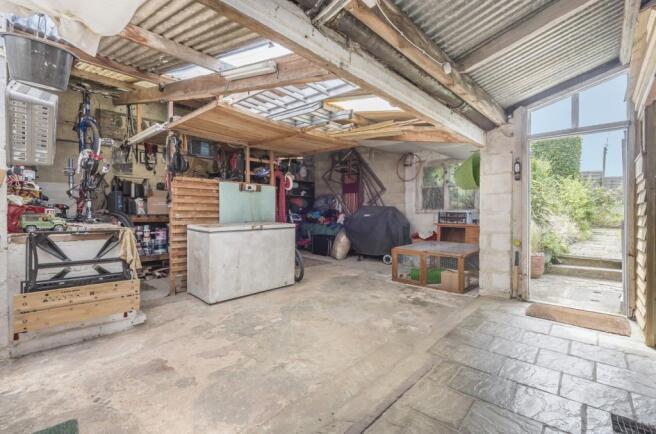 Workshop / Garage