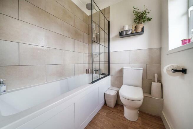 HOUSE BATHROOM