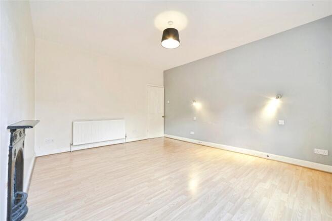 3 bed Terraced for sale Image 12