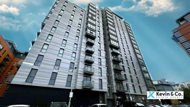 2-bed flat on Railway Terrace, Slough, £280,000