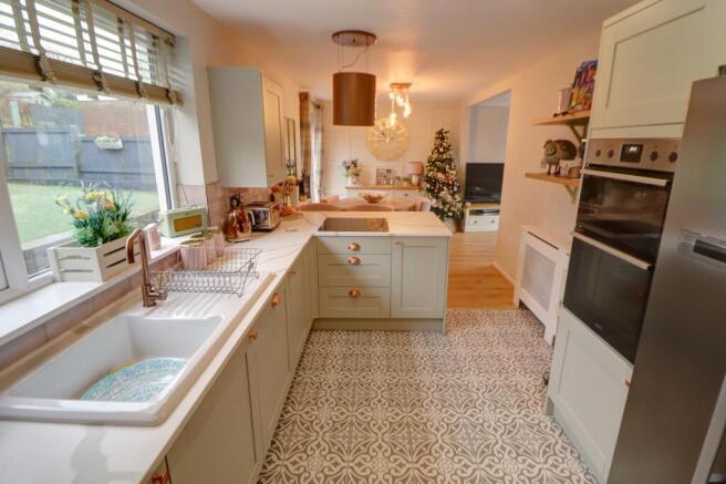 Breakfast Kitchen Dining Room Overview